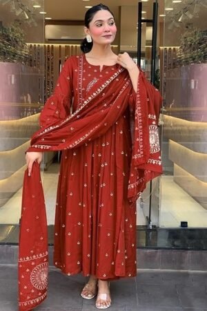 Women Rayon Printed Anarkali Kurta Set with Dupatta, Maroon